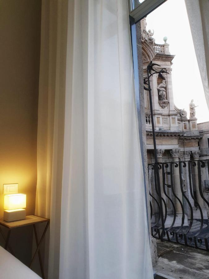 Palazzo La Piana Rooms 卡塔尼亚 外观 照片