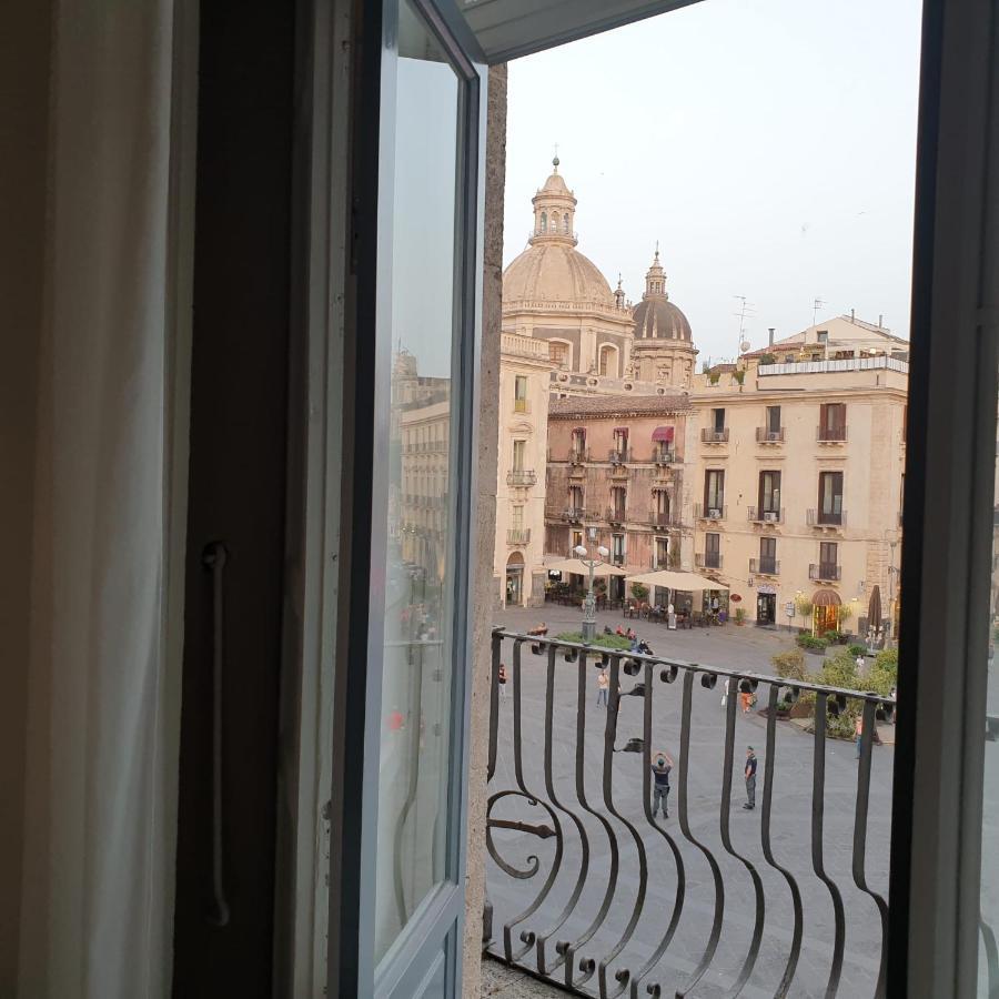 Palazzo La Piana Rooms 卡塔尼亚 外观 照片